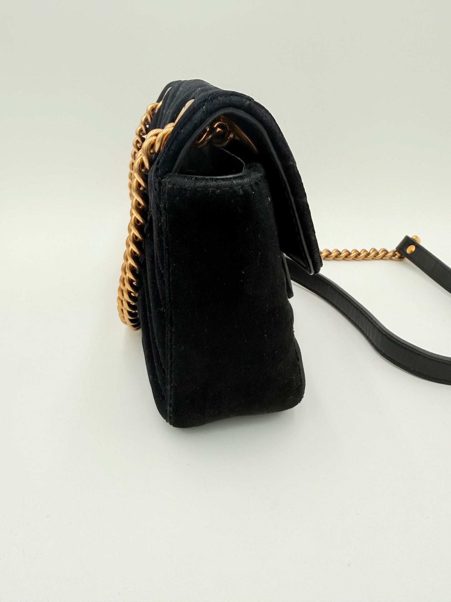 Crossbody Luxury Designer By Gucci In Black & Gold, Size:Small