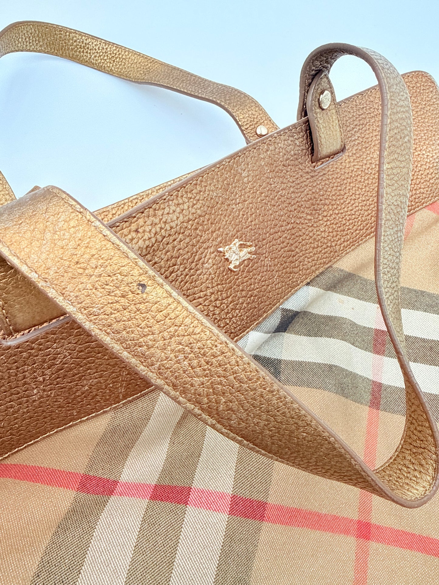 Handbag Luxury Designer By Burberry In Plaid Pattern, Size:Medium