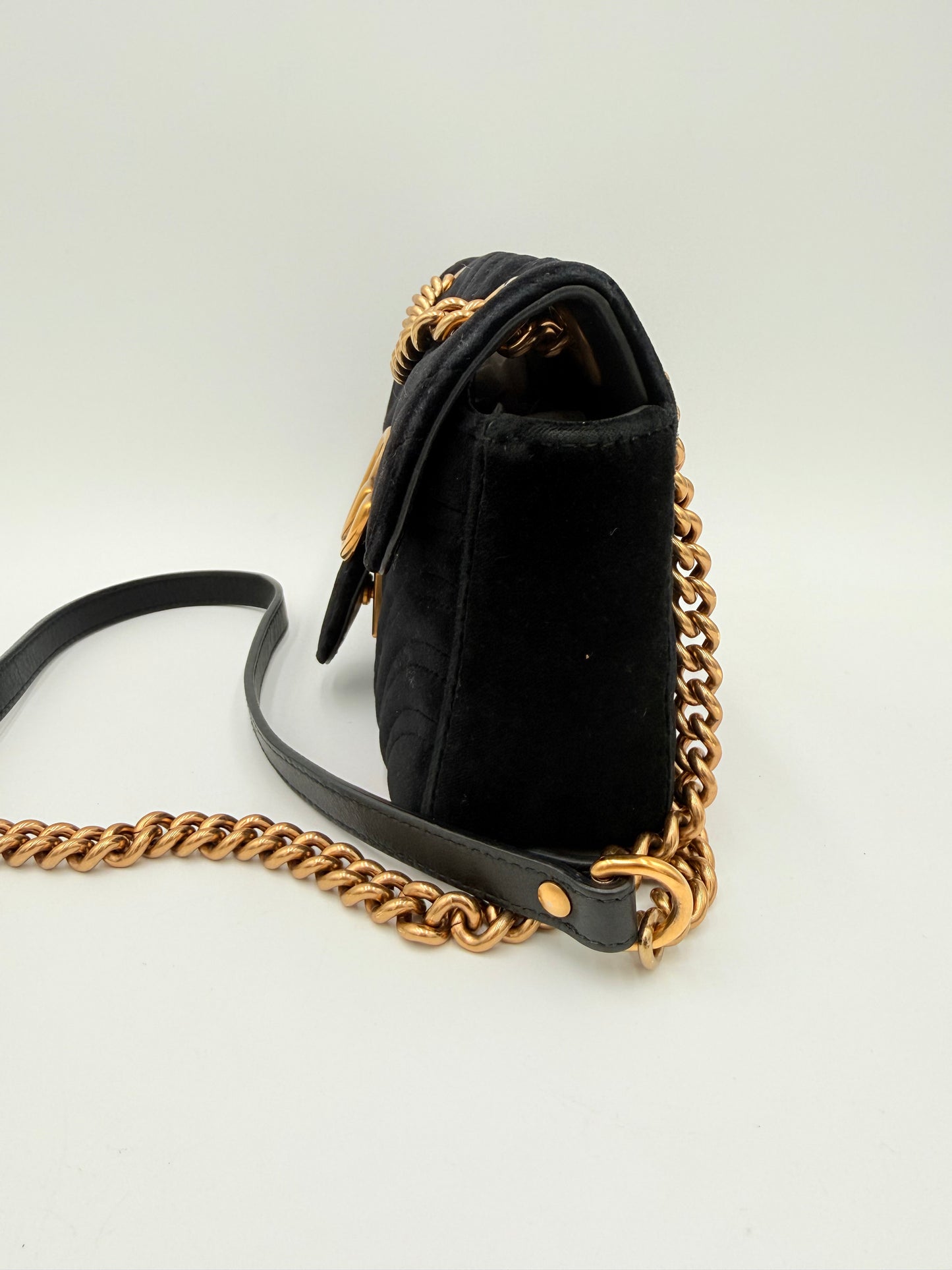 Crossbody Luxury Designer By Gucci In Black & Gold, Size:Small