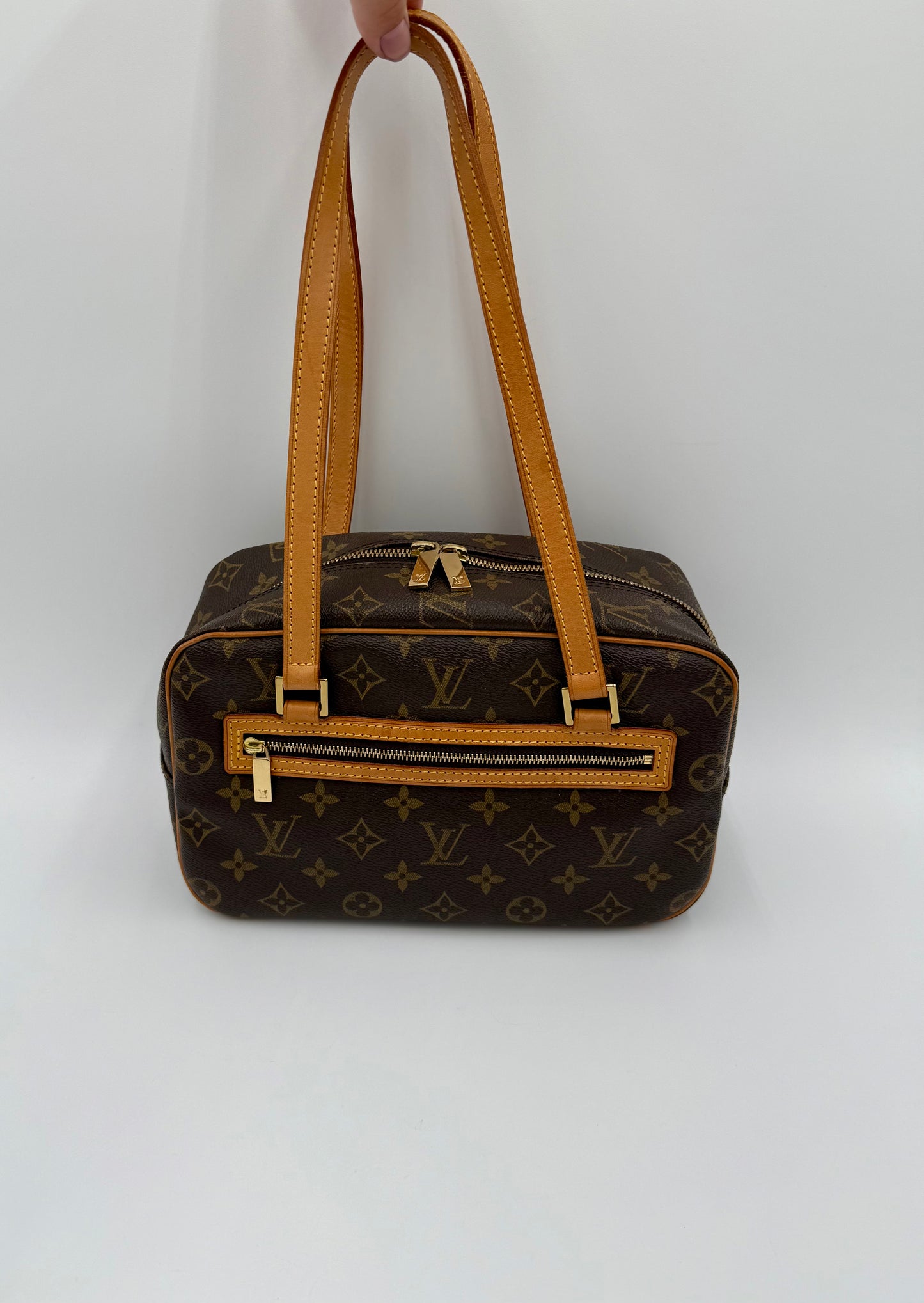 Handbag Luxury Designer By Louis Vuitton In Brown, Size:Medium