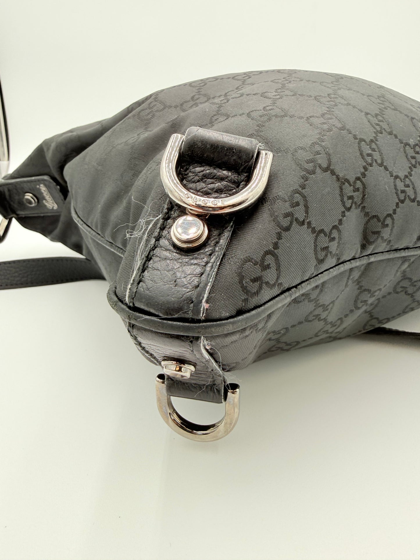 Crossbody Luxury Designer By Gucci In Black, Size:Medium