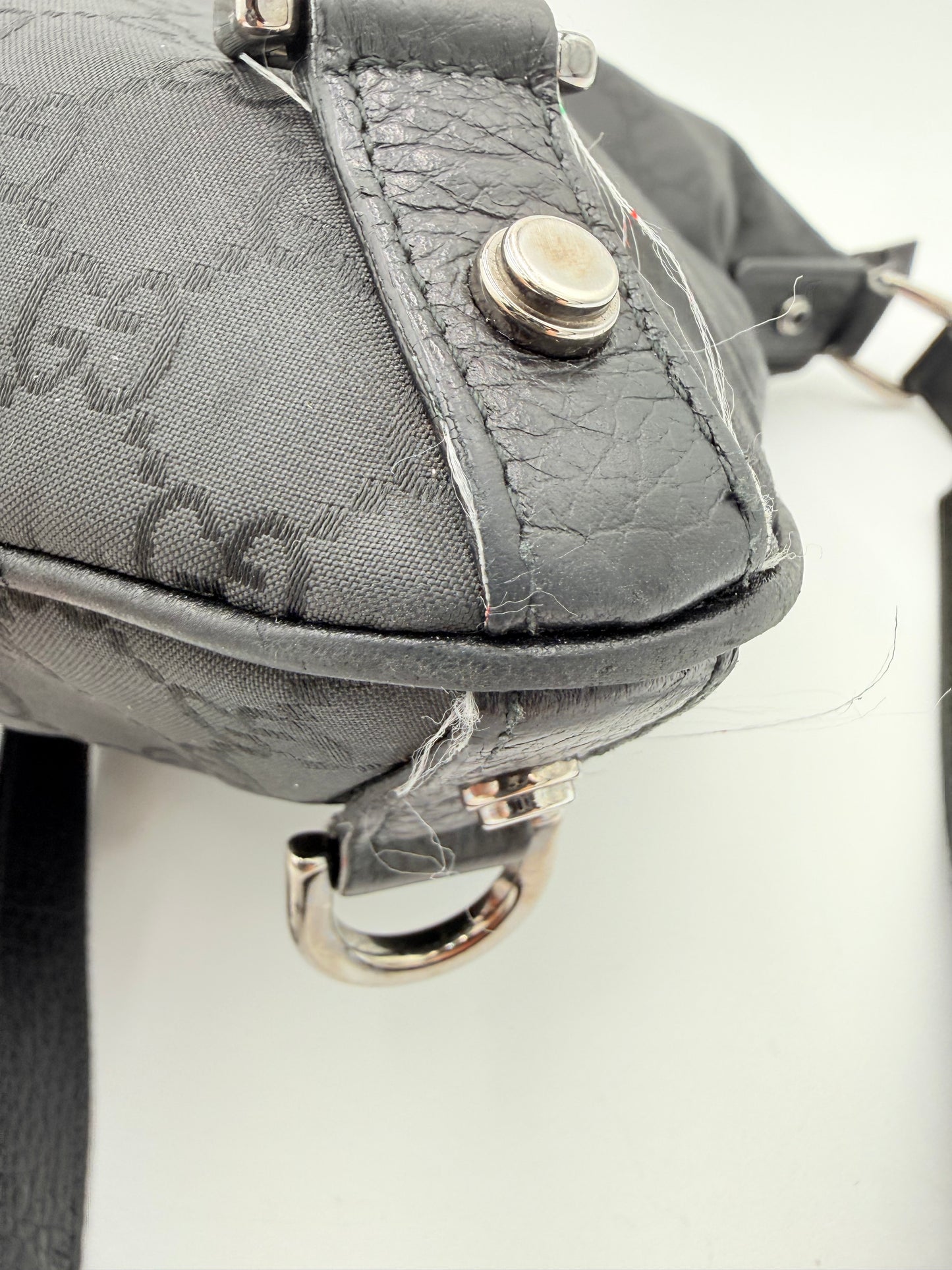 Crossbody Luxury Designer By Gucci In Black, Size:Medium