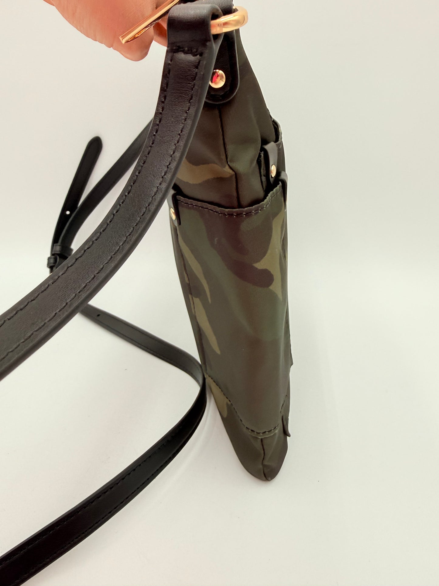 Crossbody Luxury Designer By Marc Jacobs In Camouflage Print, Size:Medium