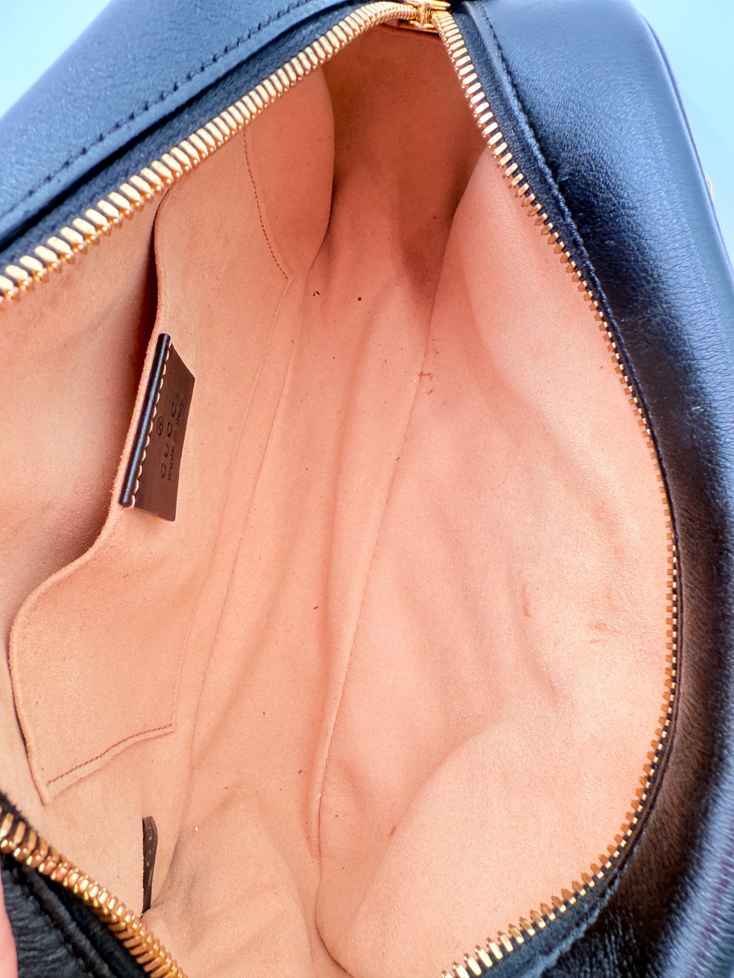 Crossbody Luxury Designer By Gucci In Tan, Size:Small