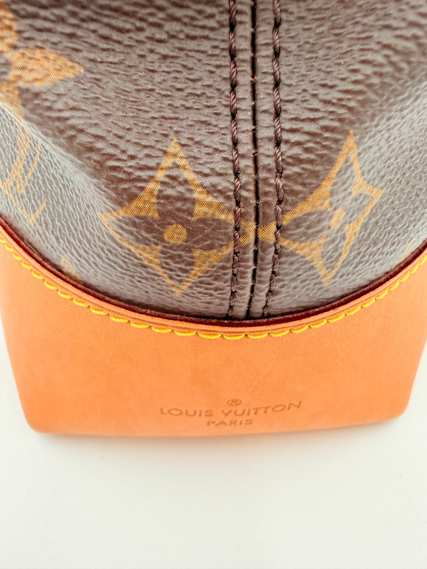 Handbag Luxury Designer By Louis Vuitton In Brown, Size:Medium