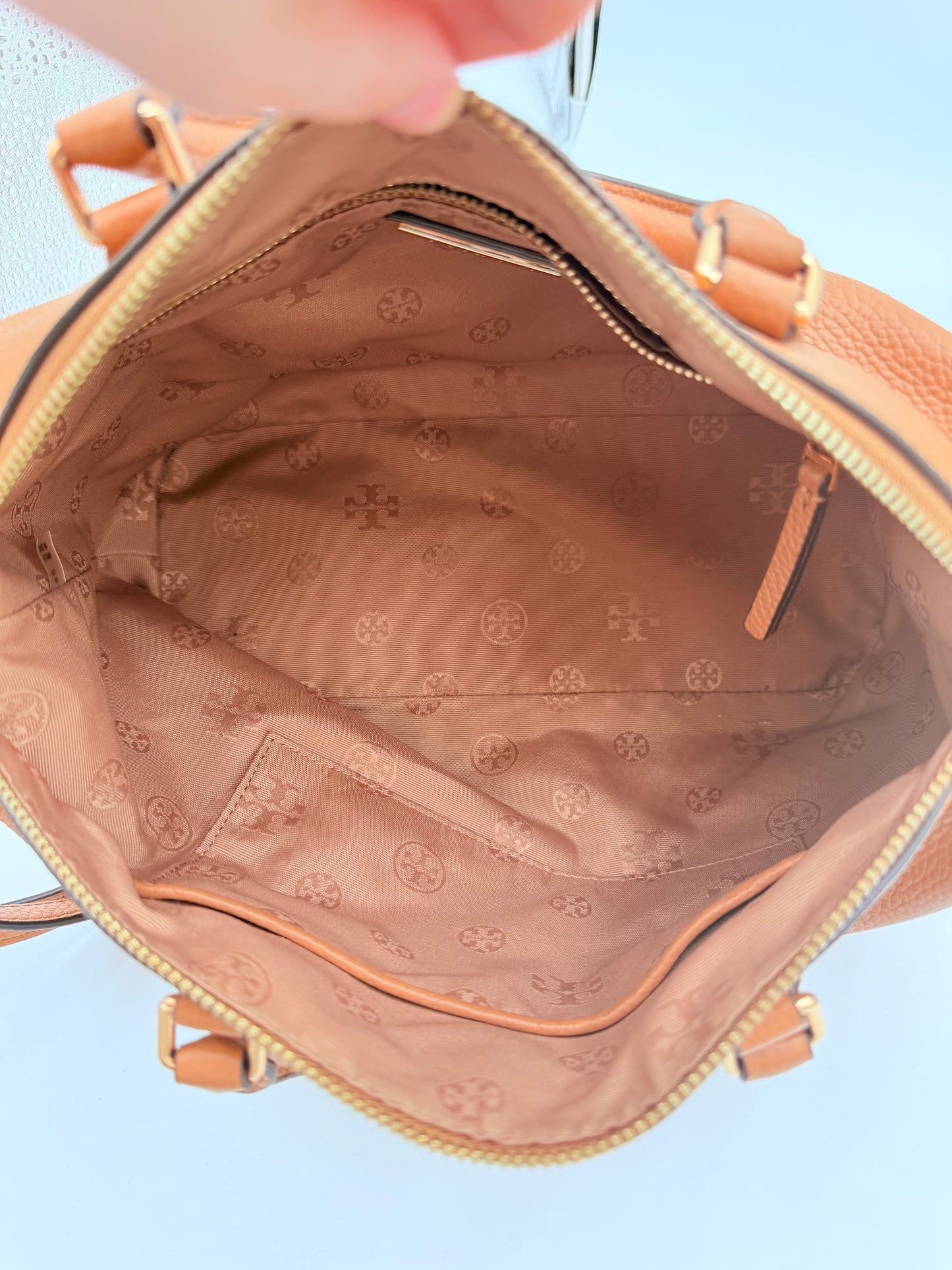 Crossbody Designer By Tory Burch, Size: Medium