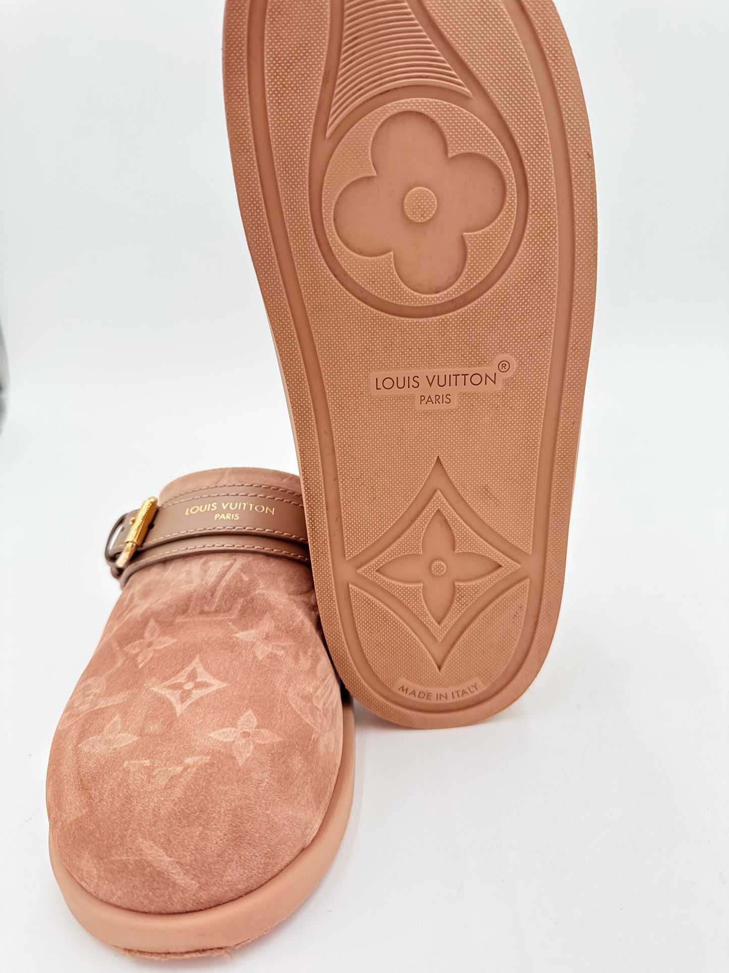 Shoes Luxury Designer By Louis Vuitton In Beige, Size:6.5