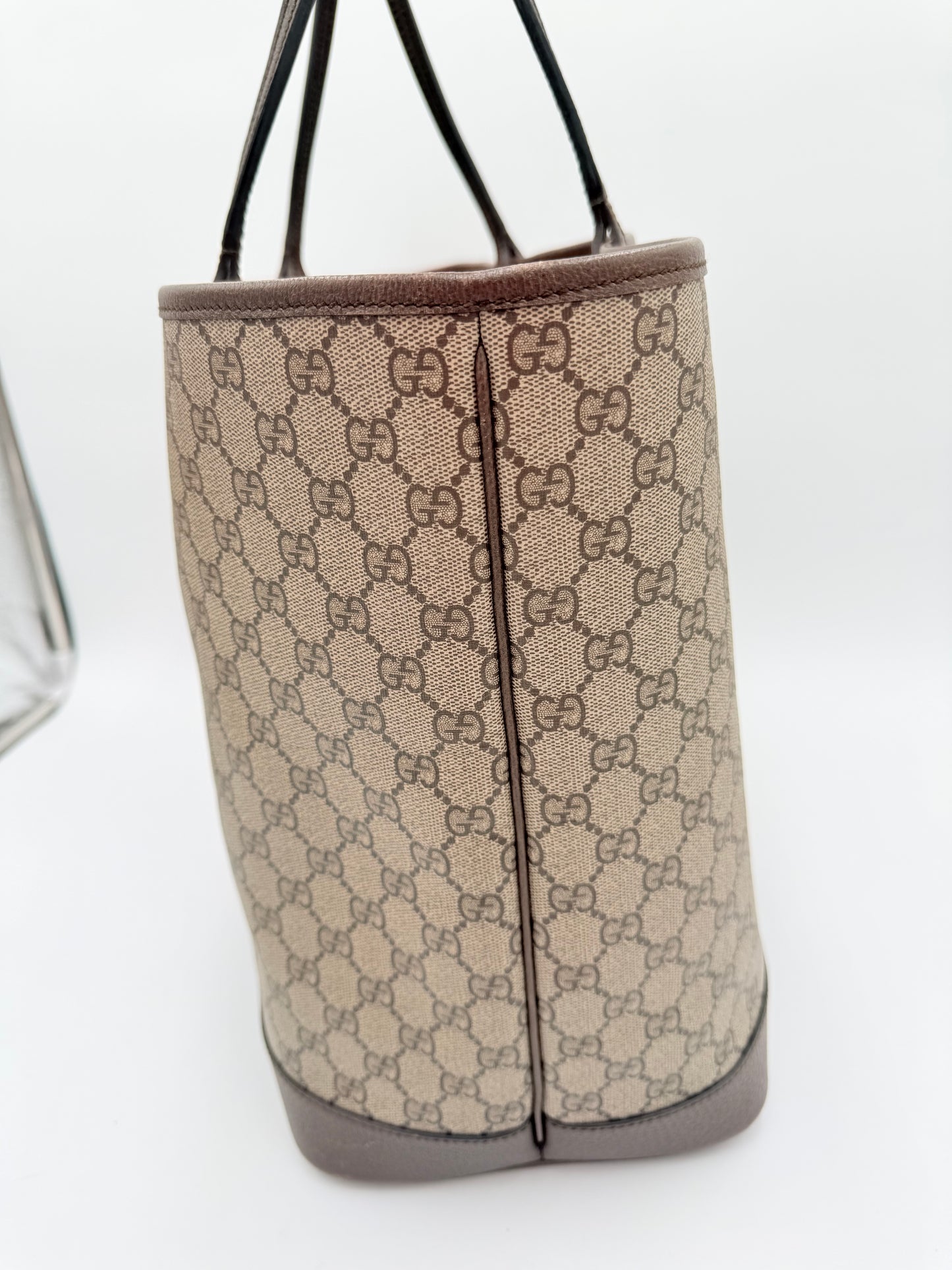 Handbag Luxury Designer By Gucci In Beige, Size:Large