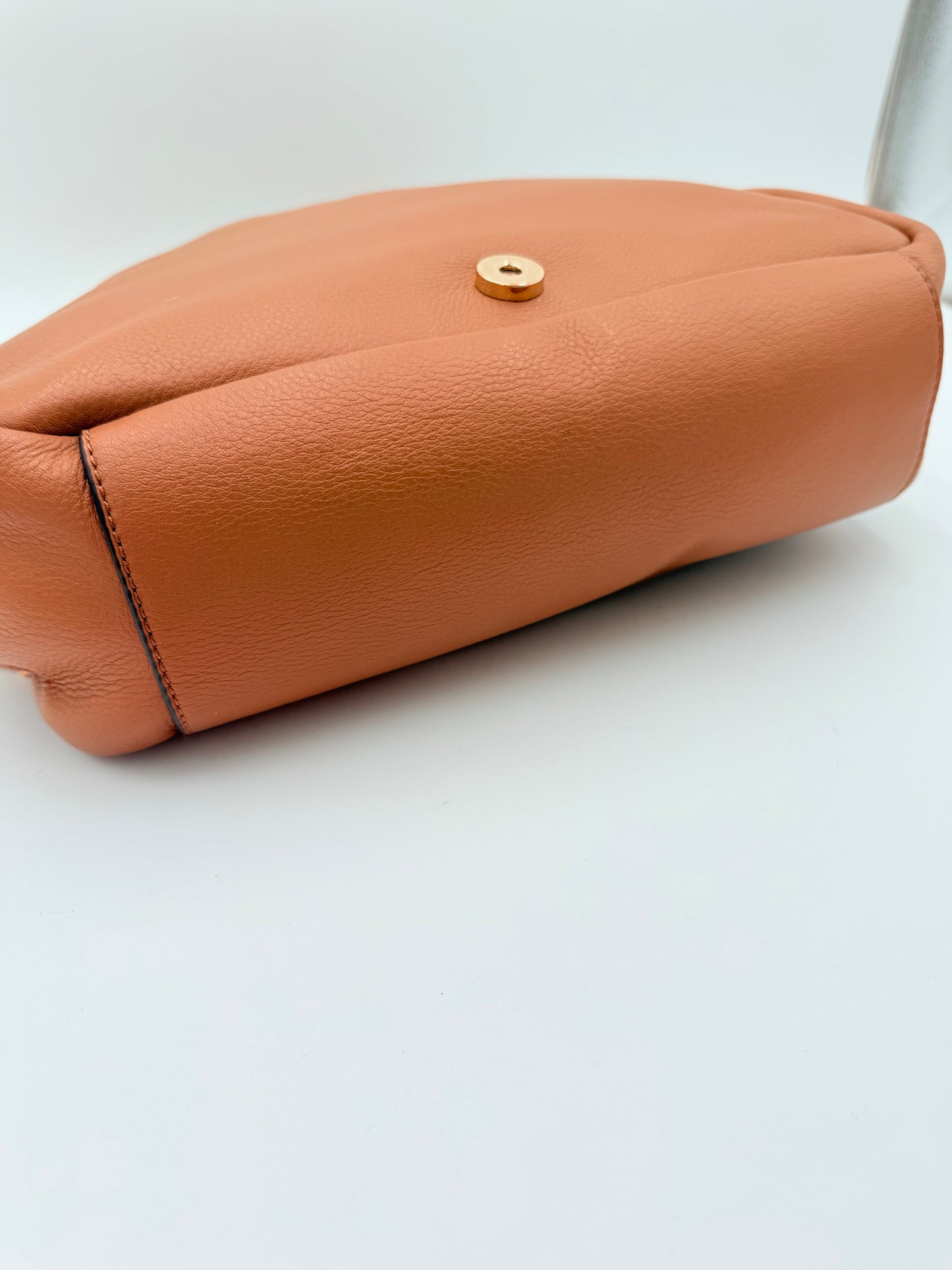 Handbag Designer By Tory Burch, Size: Medium