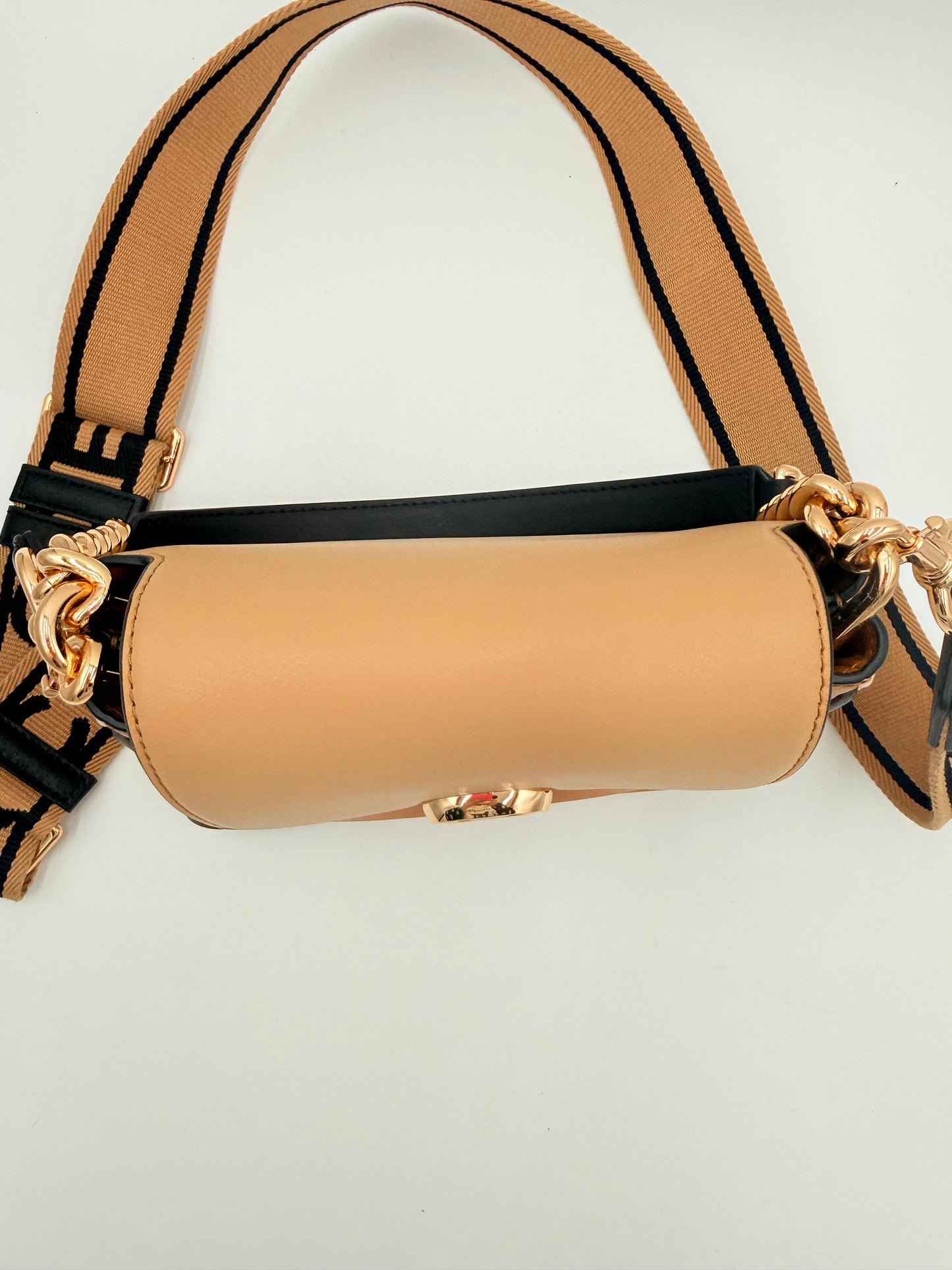 Crossbody Luxury Designer By Marc Jacobs In Tan, Size:Medium