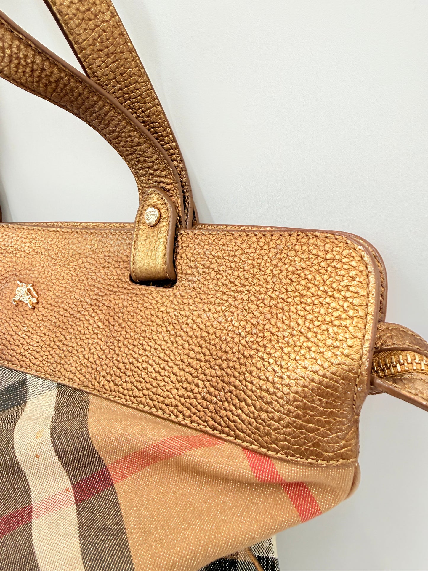 Handbag Luxury Designer By Burberry In Plaid Pattern, Size:Medium