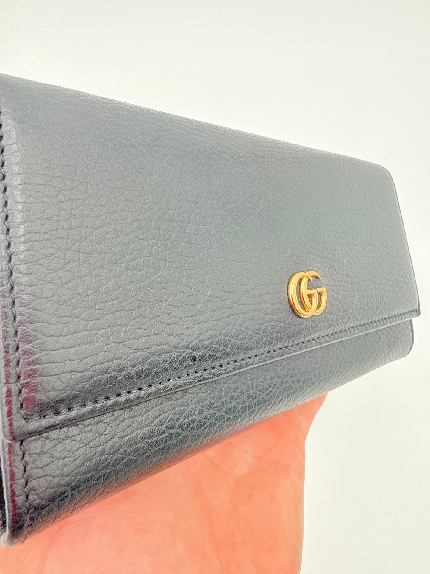 Crossbody Luxury Designer By Gucci In Black & Gold, Size:Medium