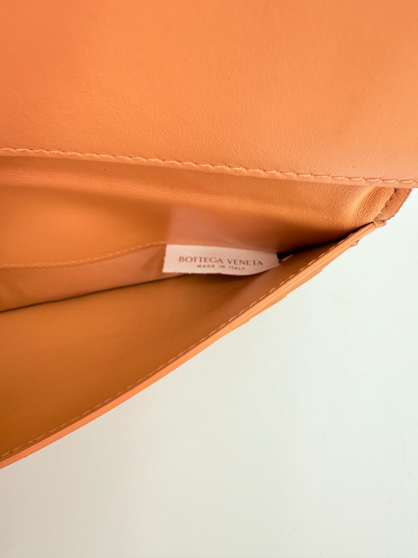 Wallet Luxury Designer By Bottega Veneta In Tan, Size:Medium