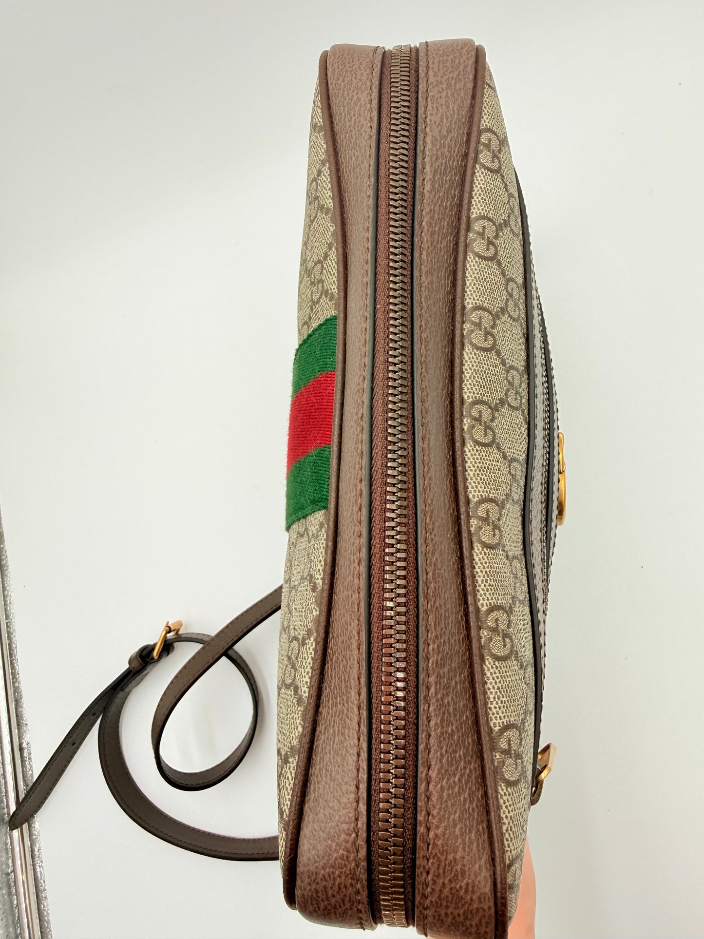 Crossbody Luxury Designer By Gucci In Tan, Size:Large