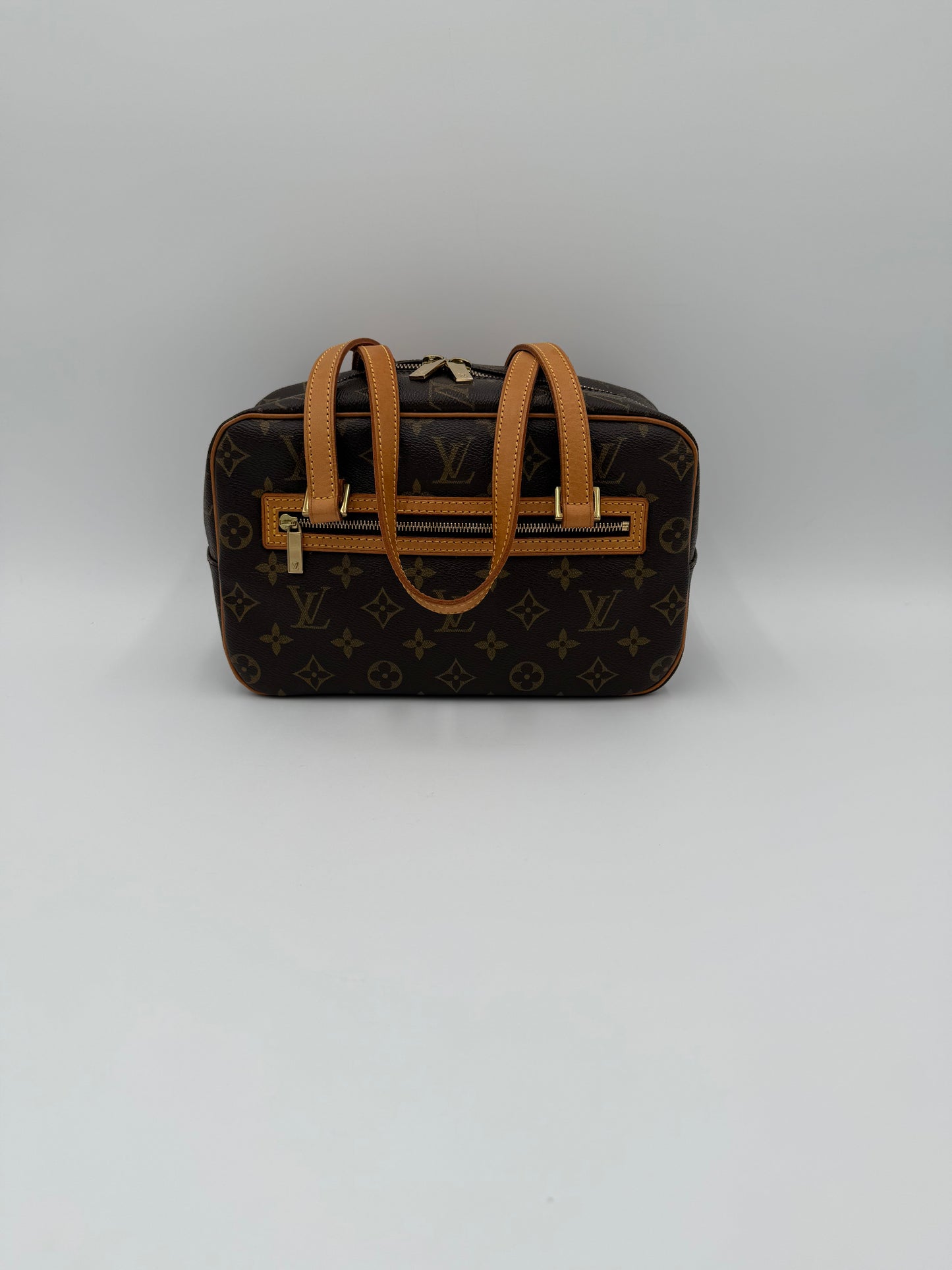 Handbag Luxury Designer By Louis Vuitton In Brown, Size:Medium