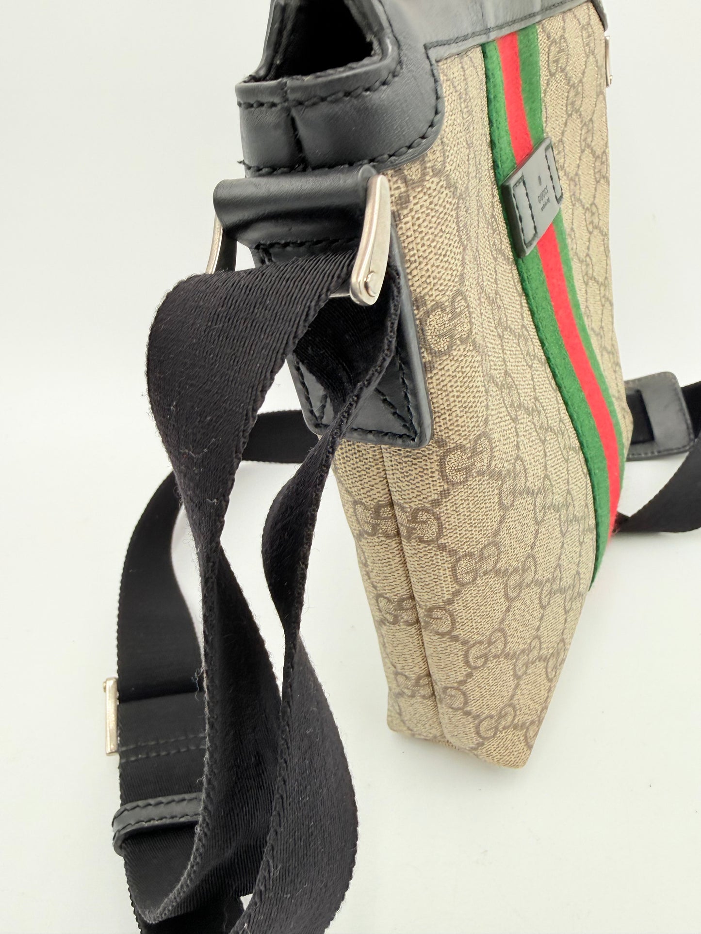 Crossbody Luxury Designer By Gucci In Tan, Size:Medium