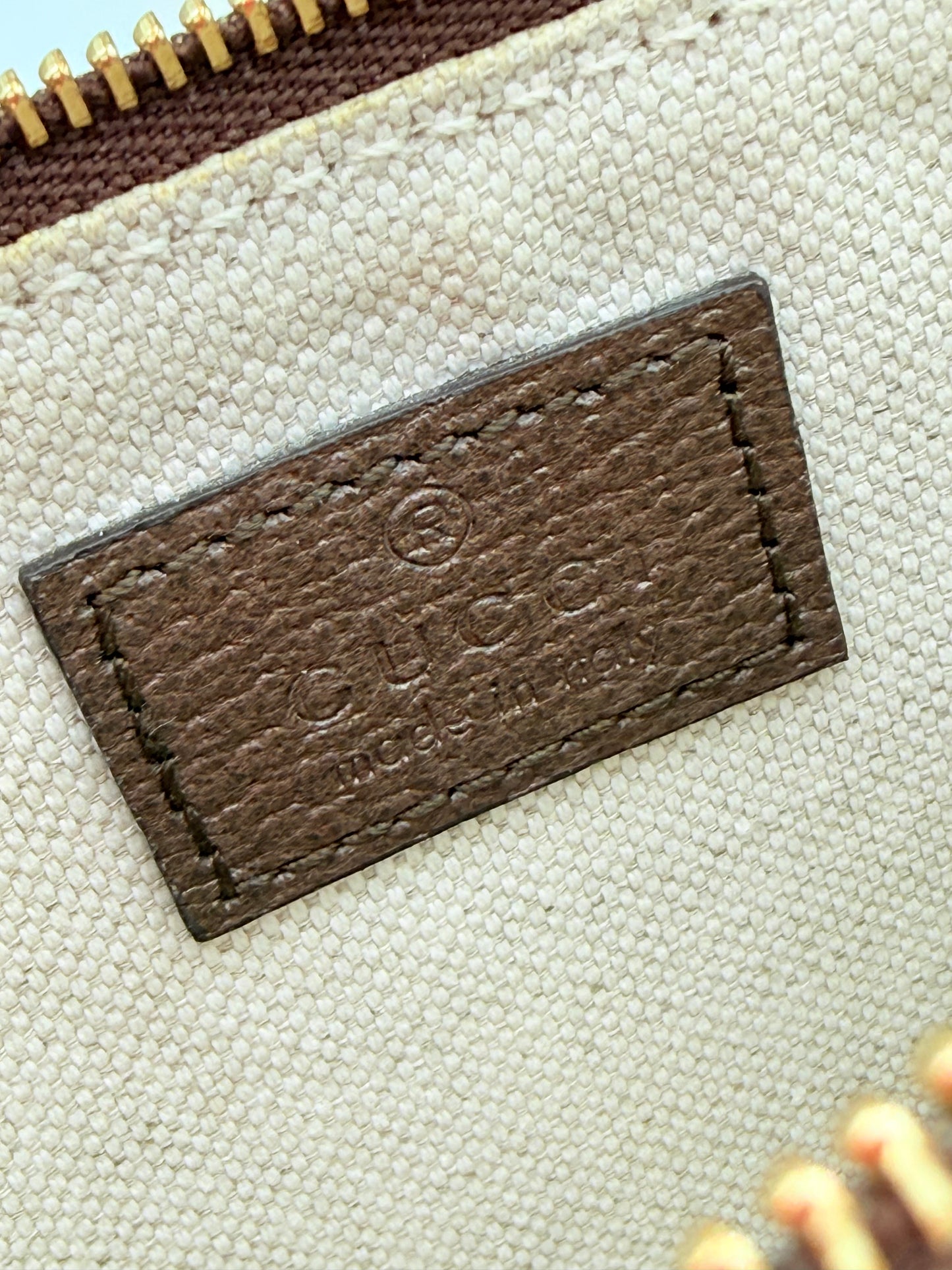 Handbag Luxury Designer By Gucci In Beige, Size:Large