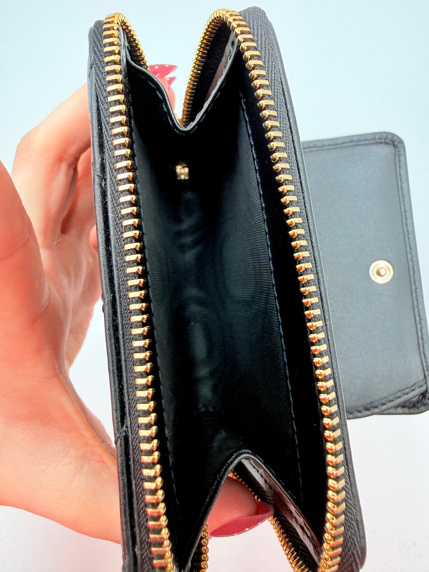 Wallet Luxury Designer By Gucci In Black & Gold, Size:Small