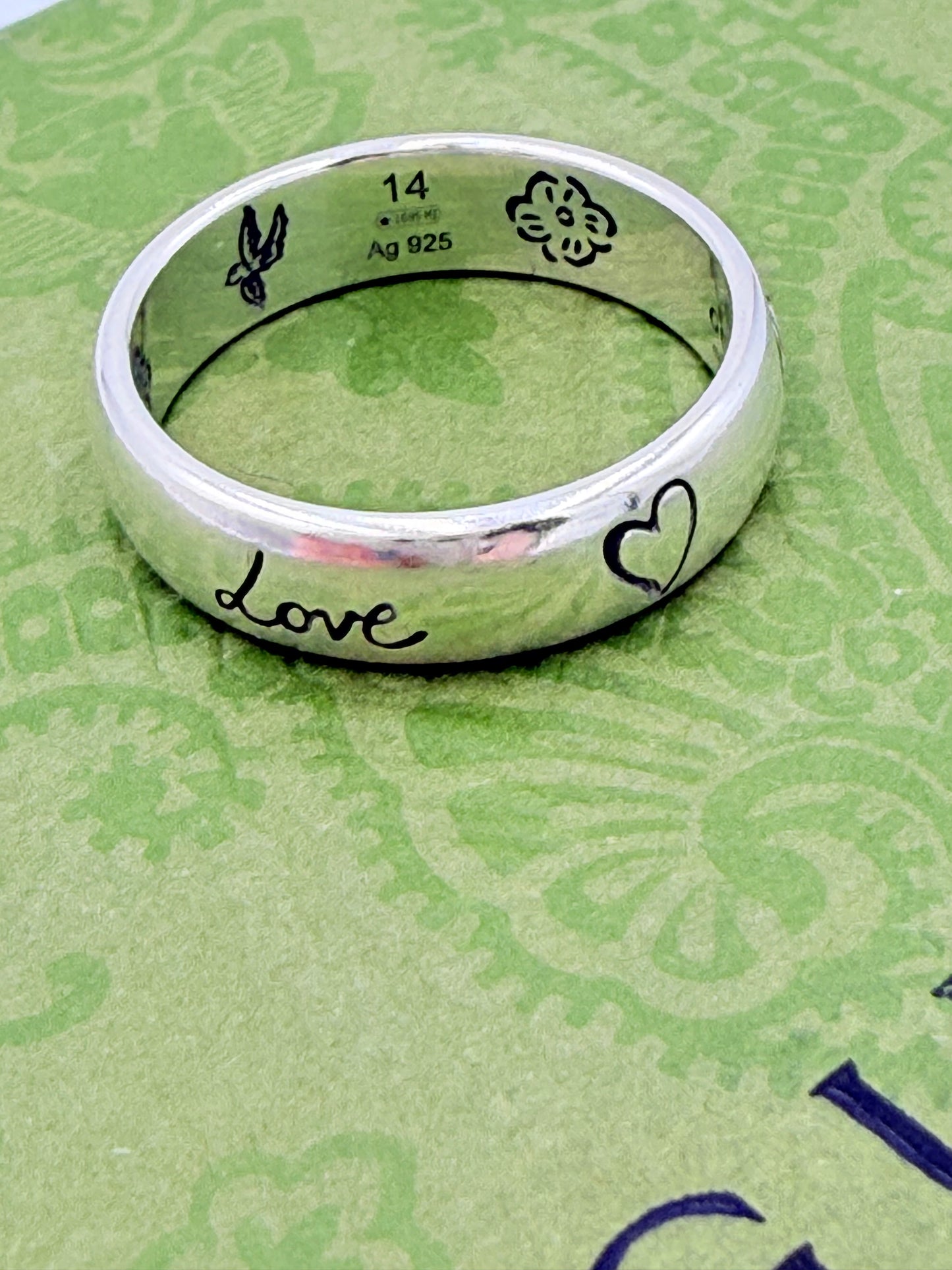 Ring Luxury Designer By Gucci, Size: 6.5