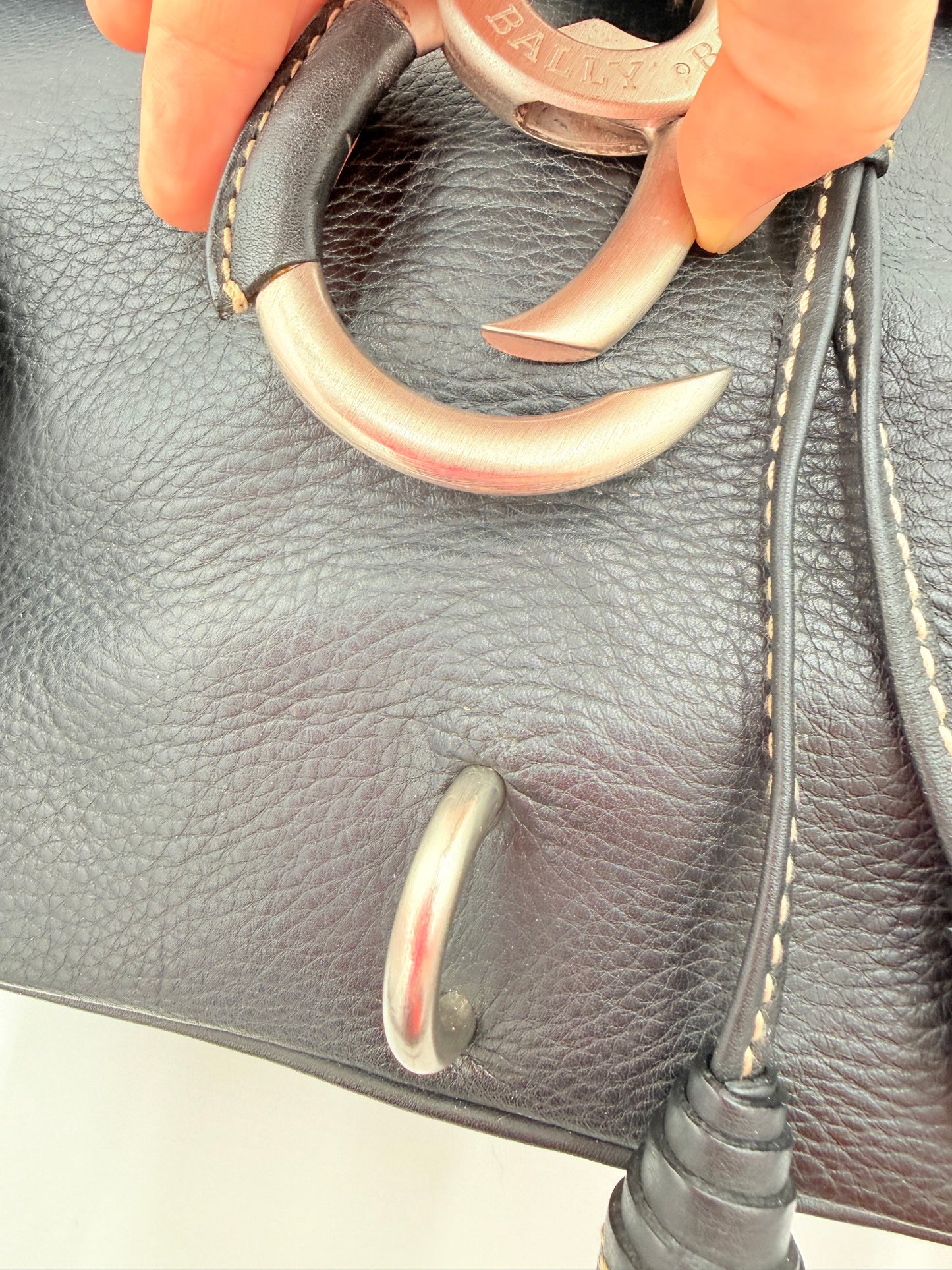 Handbag Leather By Bally, Size: Large