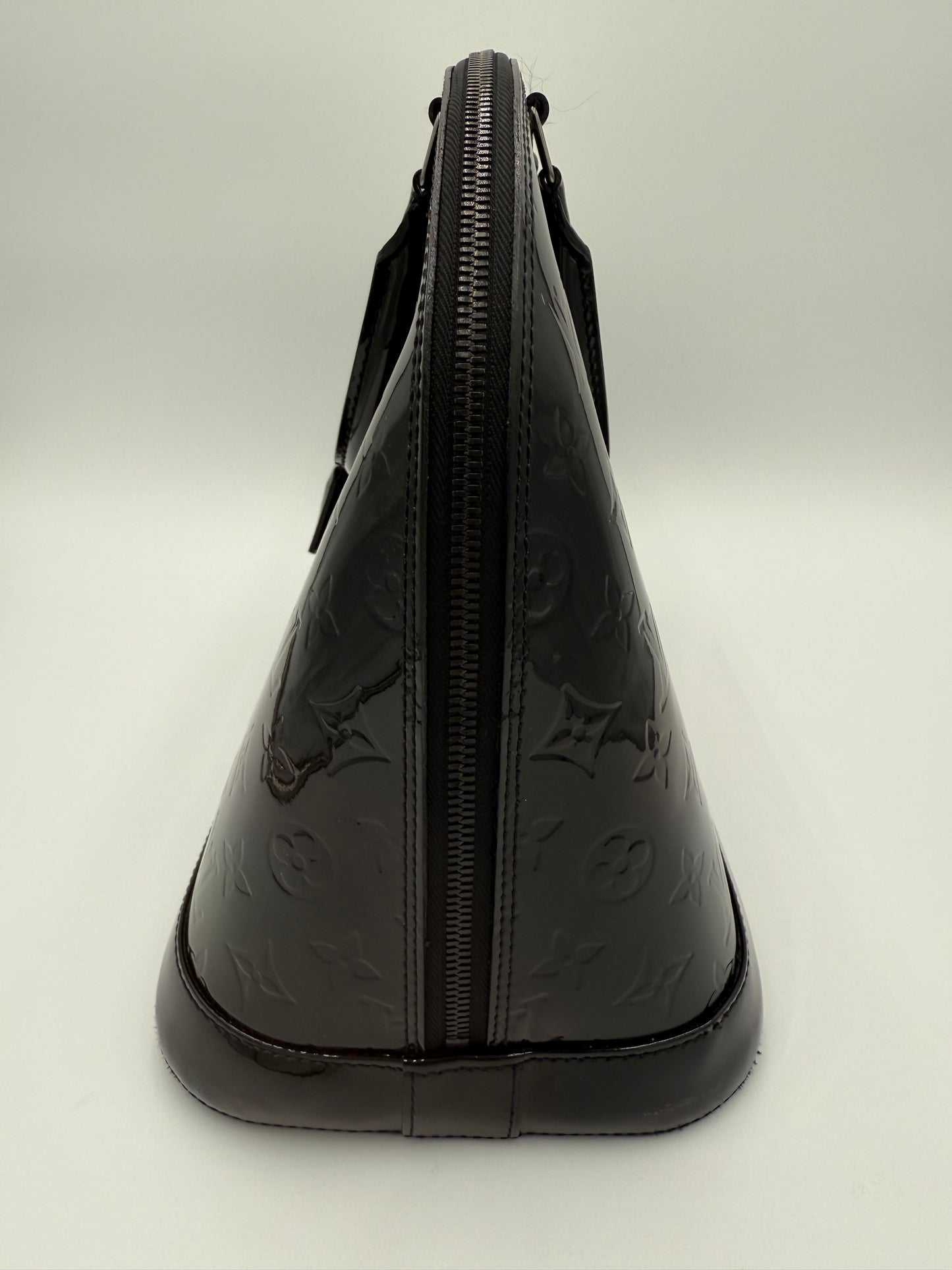 Handbag Luxury Designer By Louis Vuitton In Black, Size:Large