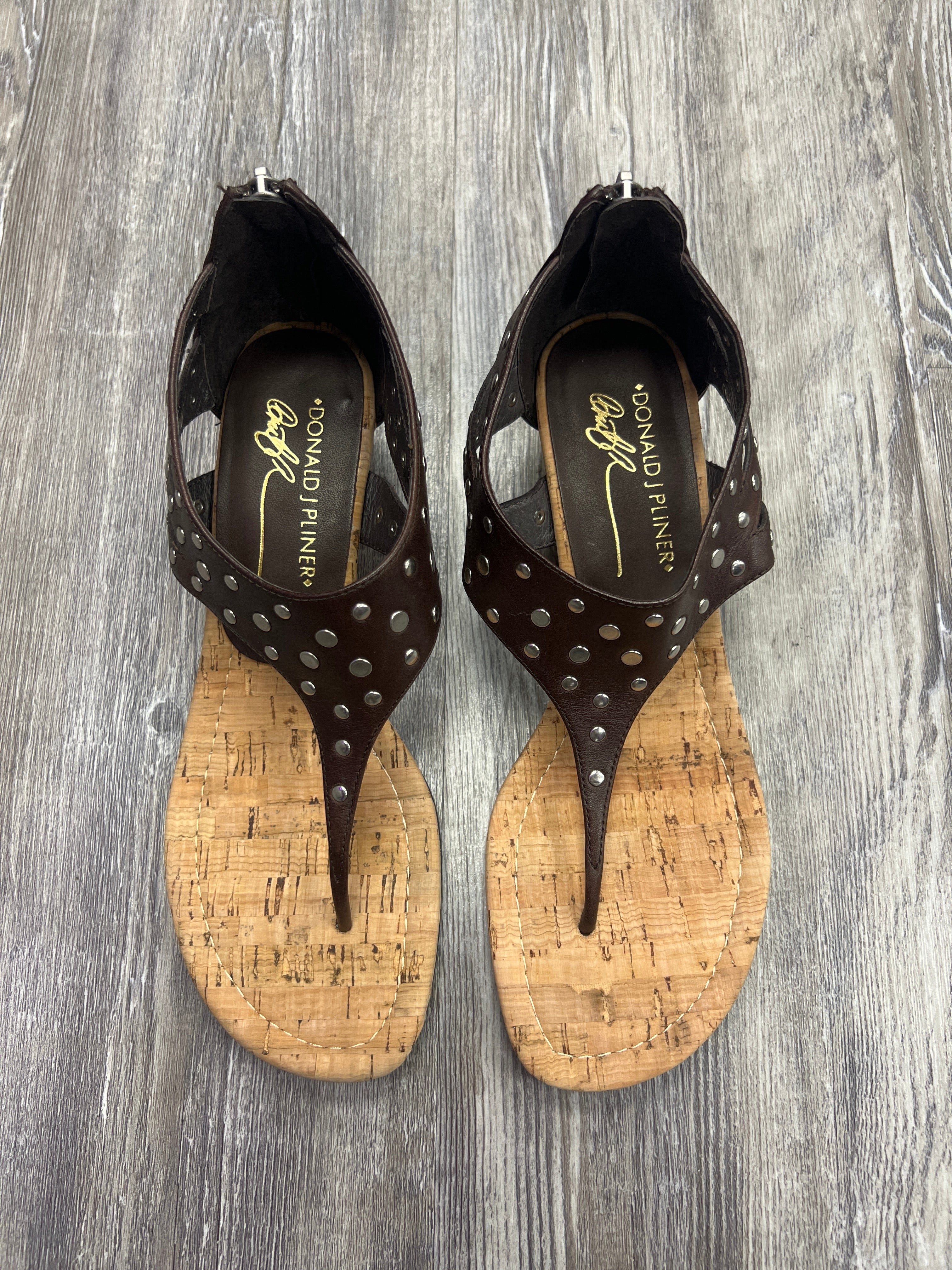 Dressbarn store flip flops